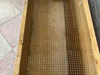 Taxta toyuq/broyler civcivləri üçün böyütmə qutusu (brooder) — photo 2