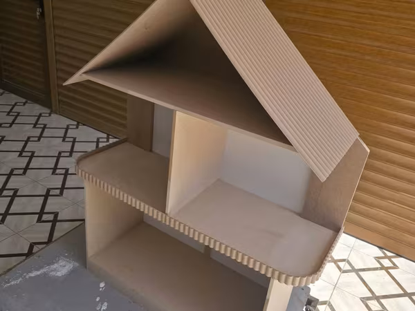 Quş evi – MDF materialdan - İki mərtəbəli konstruksiya, üstü üçbucaq