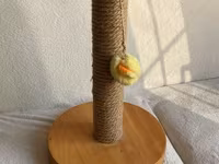 Pişik üçün qaşıma dirəyi - Material: təbii ağacdan hazırlanmış — photo 1
