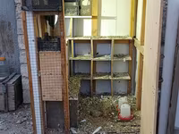 Quşxana/kümes satılır - Material: taxta karkas, ön tərəf kontrplak — foto 5