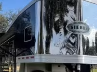 2017 Trails West Sierra Prestige 831 Gooseneck Horse Trailer — 4-rasm