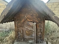 Taxta it evi - Material: tam ağac konstruksiya, qalın taxta gövdə və — Foto 2