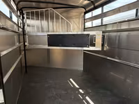 2027 Maverick Trailers 2027 Maverick HS 2 Horse Aluminum & Steel 2400 lbs empty Bumper Pull Horse Trailer — फ़ोटो 3