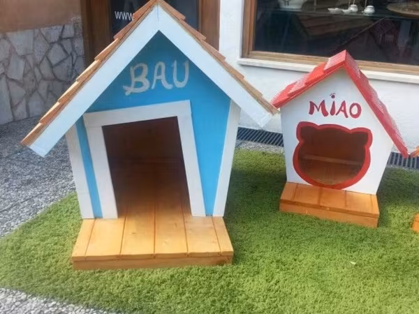 İstənilən növ it evlərinin sifarişi qəbul olunur.Materiallar taxtadan