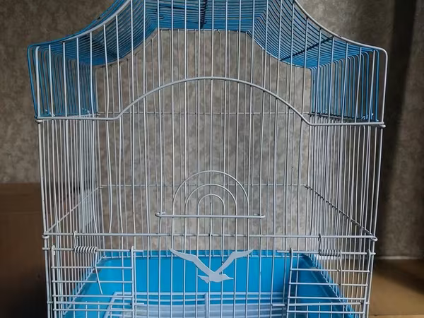 Quş qəfəsi – orta ölçülü, dekorativ damlı model - Material: möhkəm