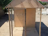 Taxta toyuq/heyvan yuvası və açıq volyer - Material: kontrplak və — الصورة 1