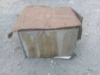 Taxta heyvan evi/qəfəs - Material: taxta korpus, üst hissə nəm — Foto 1