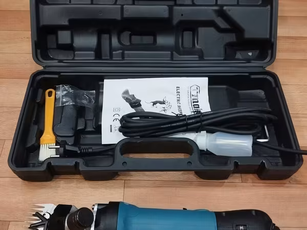 Elektrik qoyun qırxma maşını – Makita tipli, daşıma çemodanında tam