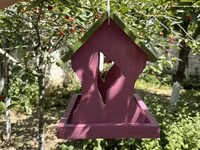 Taxta asılqan quş yemlənməsi - Material: tamamilə taxtadan — 3-rasm