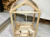 Taxta quş qəfəsi (dekorativ ev formasında) - Material: təbii ağac — 3-rasm