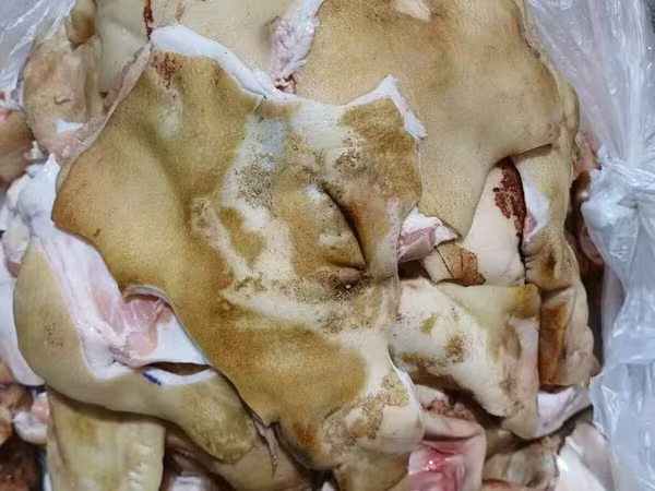 Шкура свиная, пластованная.