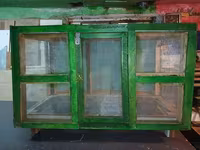Taxta qəfəs. Cücə bildirçin üçün. ölçüsü 90 × 52 sm. Real alıcıya — 1-rasm