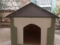Taxta it evi - Material: möhkəm ağac konstruksiya, cüt yamaclı dam — الصورة 3