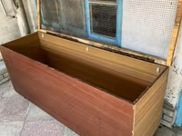 Taxta toyuq/broyler civcivləri üçün böyütmə qutusu (brooder) — photo 1