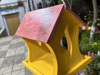 Taxta asılqan quş yemlənməsi - Material: tamamilə taxtadan — 5-rasm