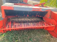 Пресс-подборщик Massey Ferguson 128 — الصورة 5