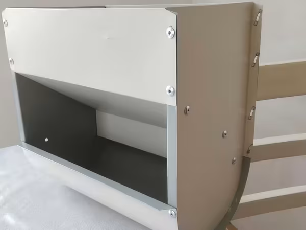 Dovşan üçün Bunker yem qablari istənilən sayda sifariş etmək olar